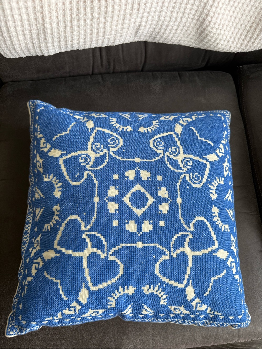 Wayfair accent pillow NWT